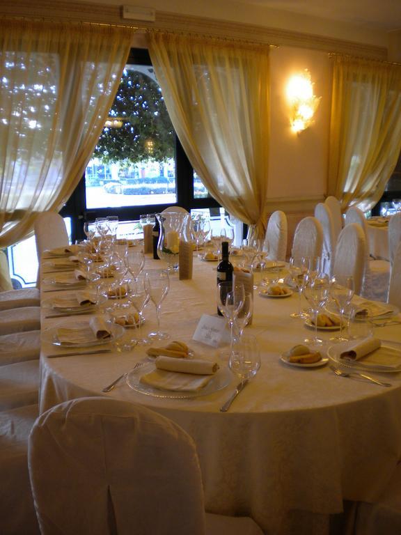 Hotel Sullivan Ponte San Marco Екстер'єр фото