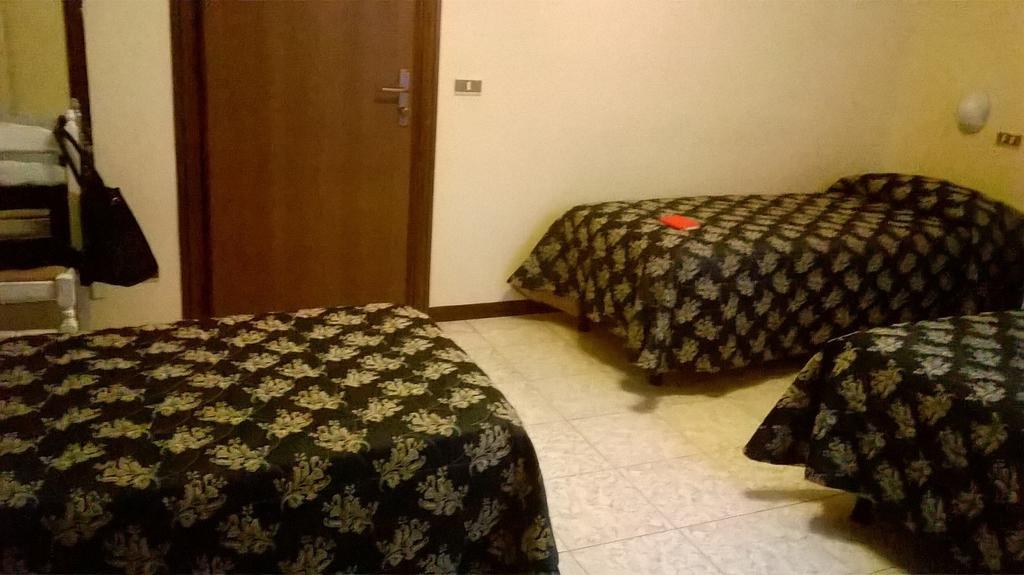 Hotel Sullivan Ponte San Marco Номер фото